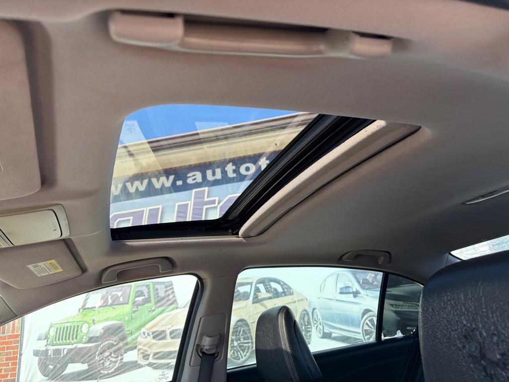 2016 Honda Accord Image 9