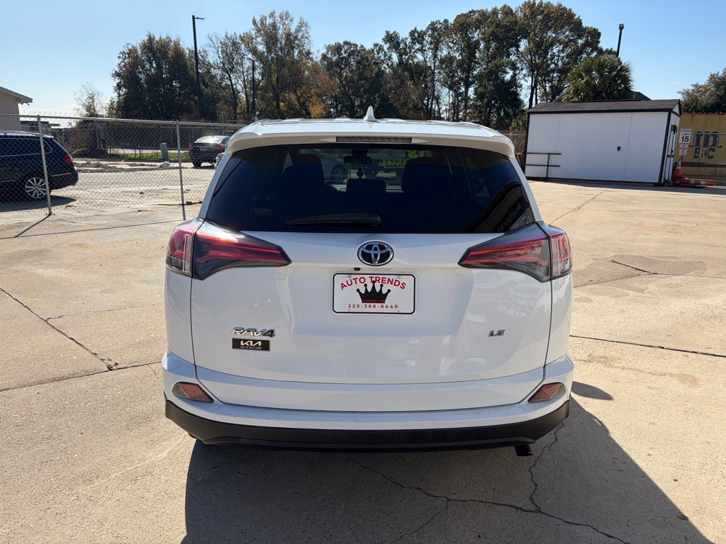 2018 Toyota Rav4 Image 4