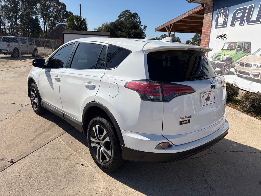 2018 Toyota Rav4 Image 5