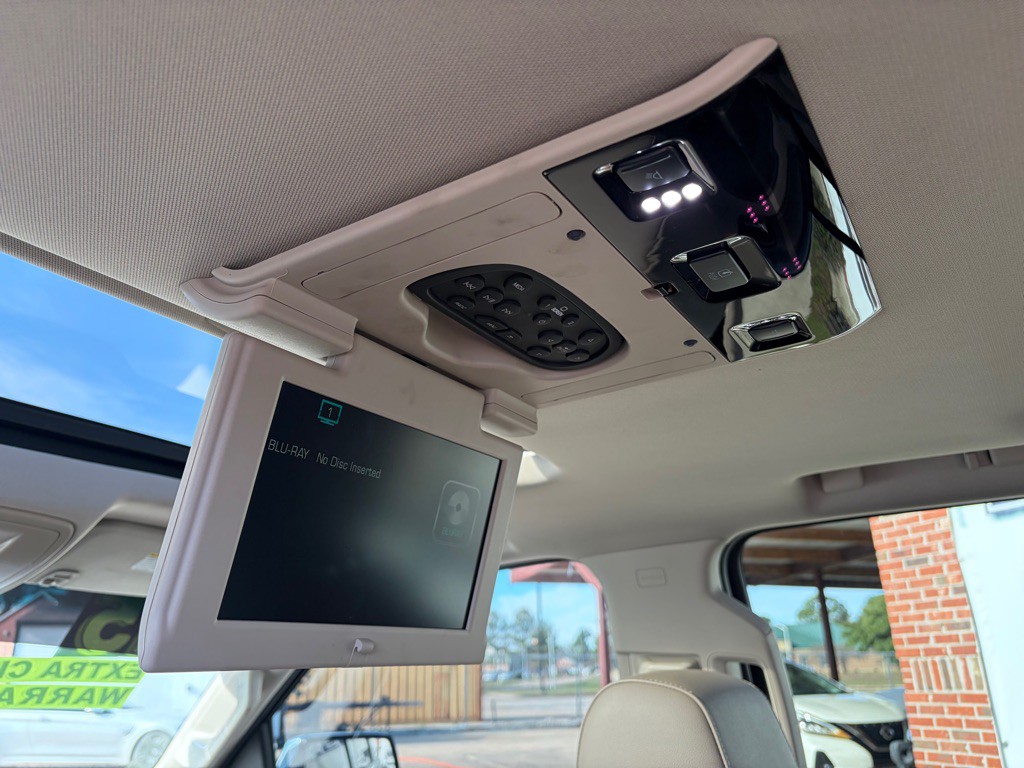 2015 Chevrolet Tahoe Image 9