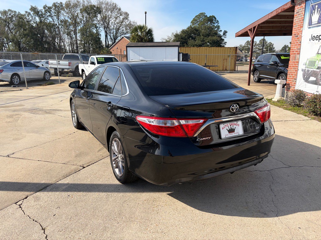 2016 Toyota Camry Image 5