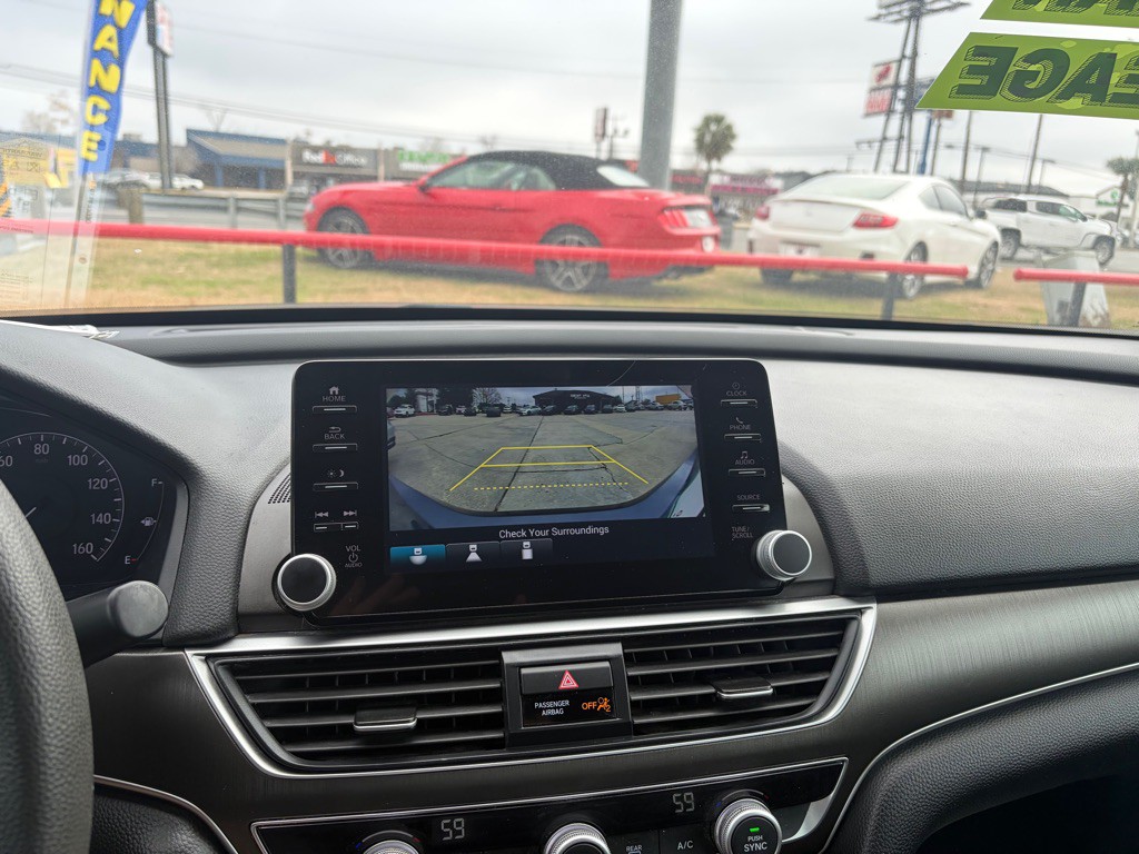 2022 Honda Accord Image 6