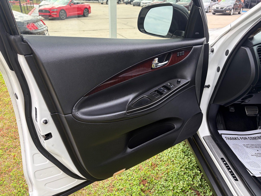 2016 INFINITI QX50 Image 8