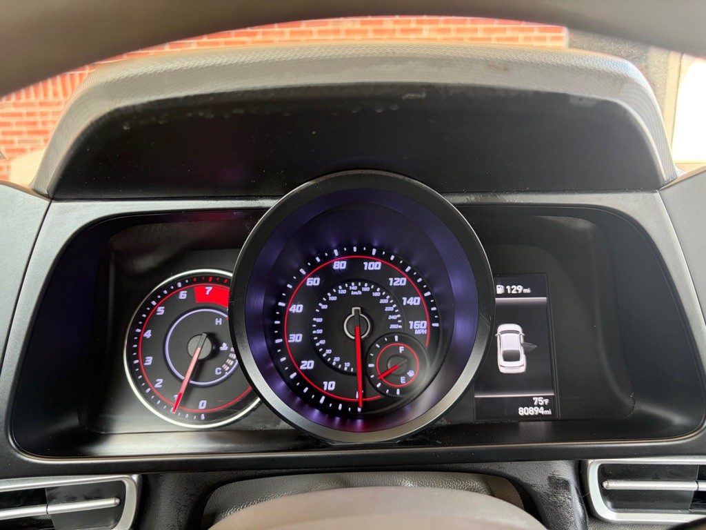 2021 Hyundai Elantra Image 9