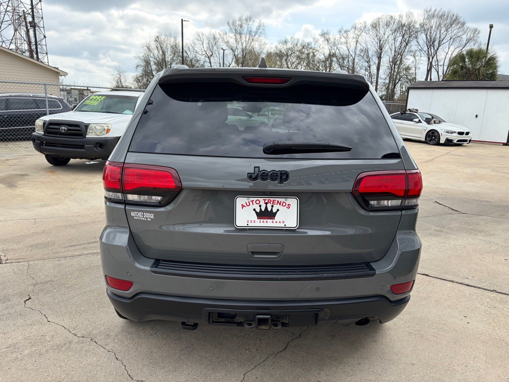 2020 Jeep Grand Cherokee Image 4