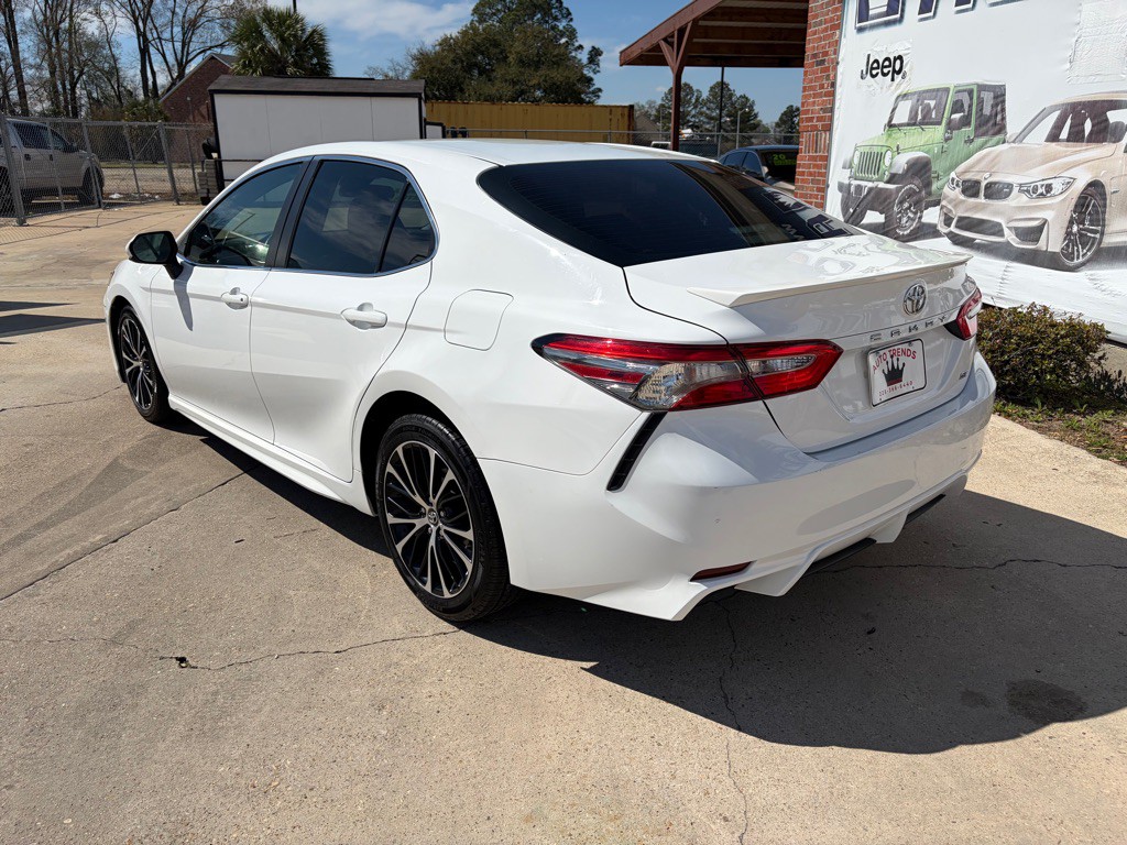 2018 Toyota Camry Image 5