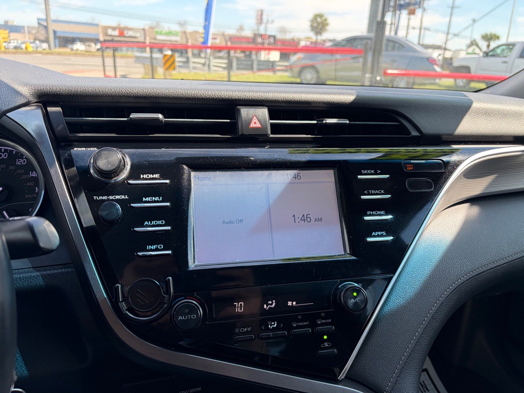 2018 Toyota Camry Image 7