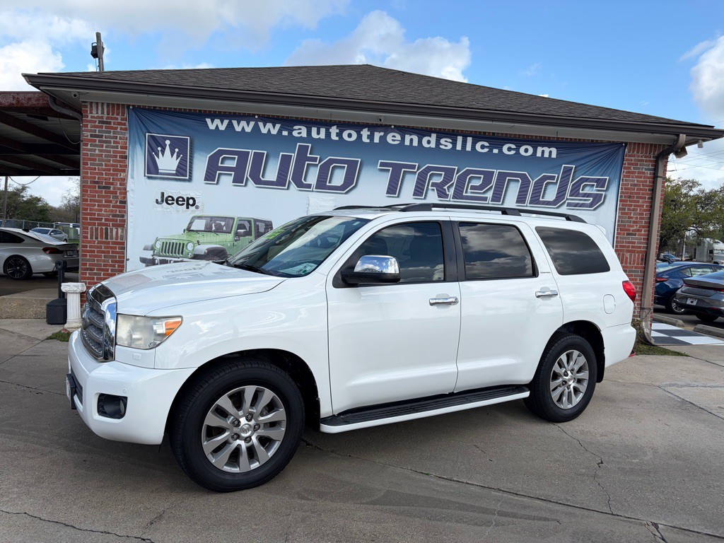 2013 Toyota Sequoia Image 1