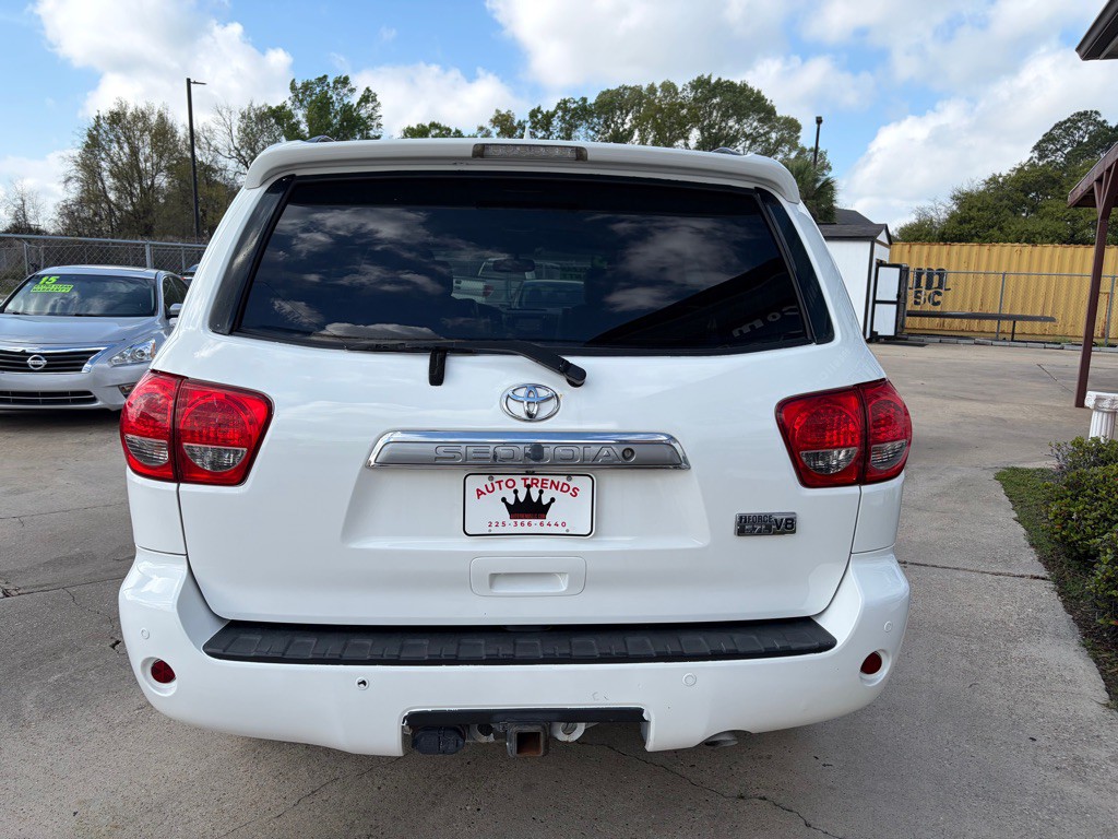 2013 Toyota Sequoia Image 4