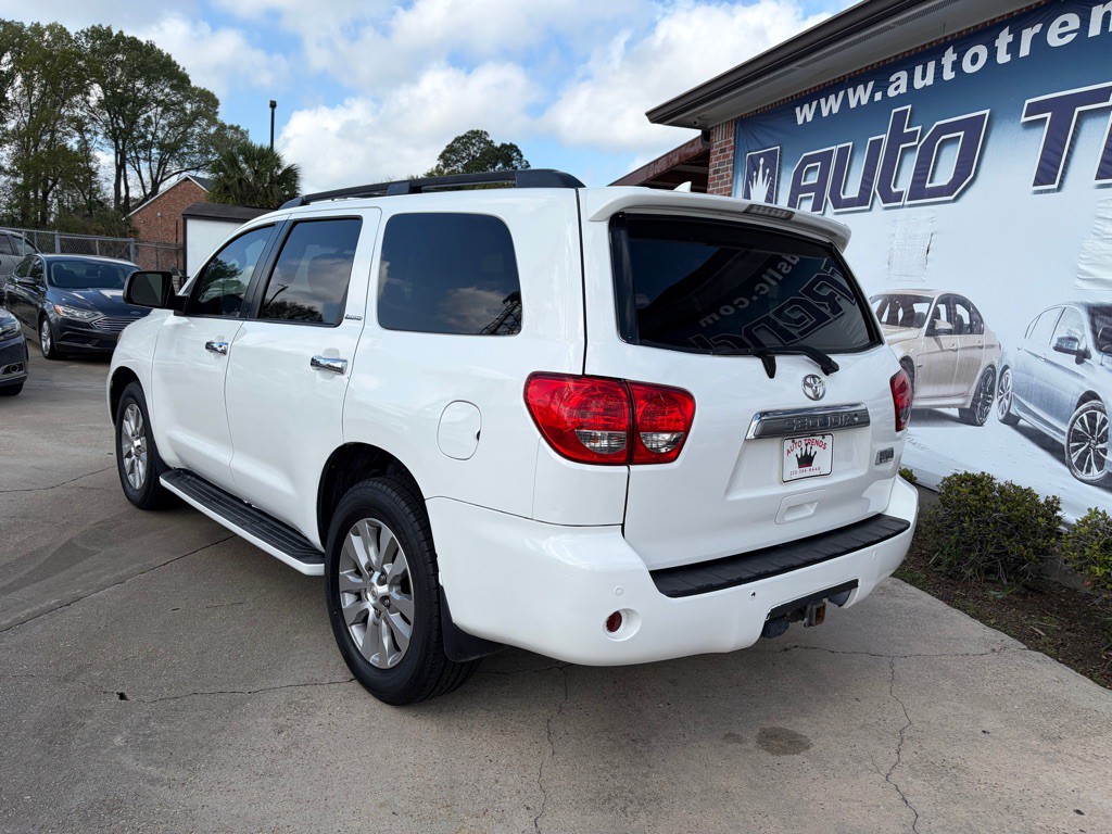 2013 Toyota Sequoia Image 5