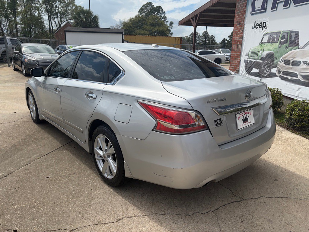 2015 Nissan Altima Image 5
