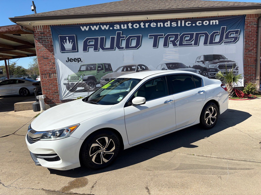 2017 Honda Accord Image 1