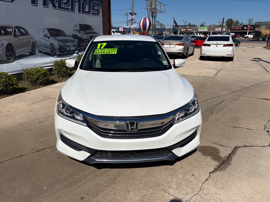 2017 Honda Accord Image 2