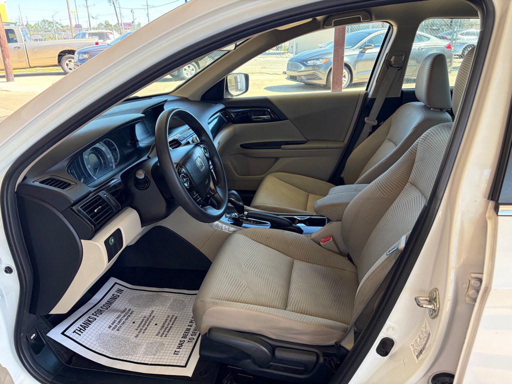 2017 Honda Accord Image 6