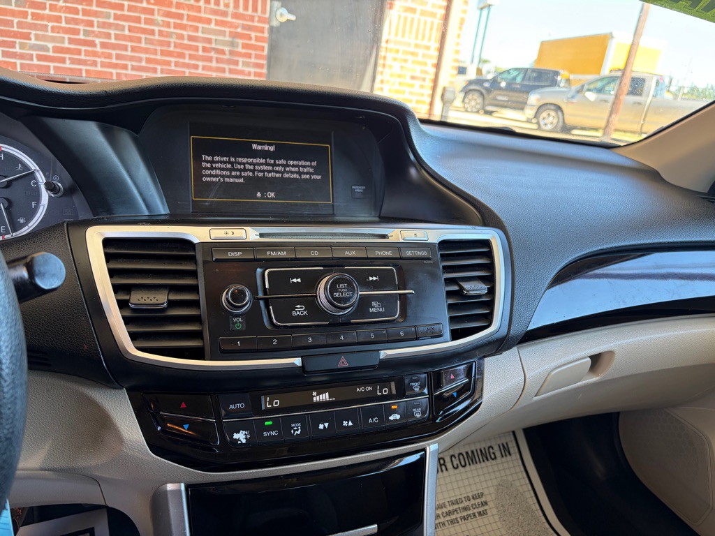 2017 Honda Accord Image 10