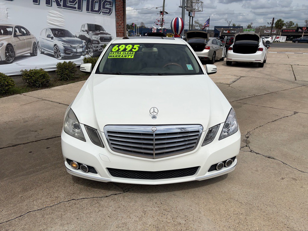 2010 Mercedes-Benz E-Class Image 2