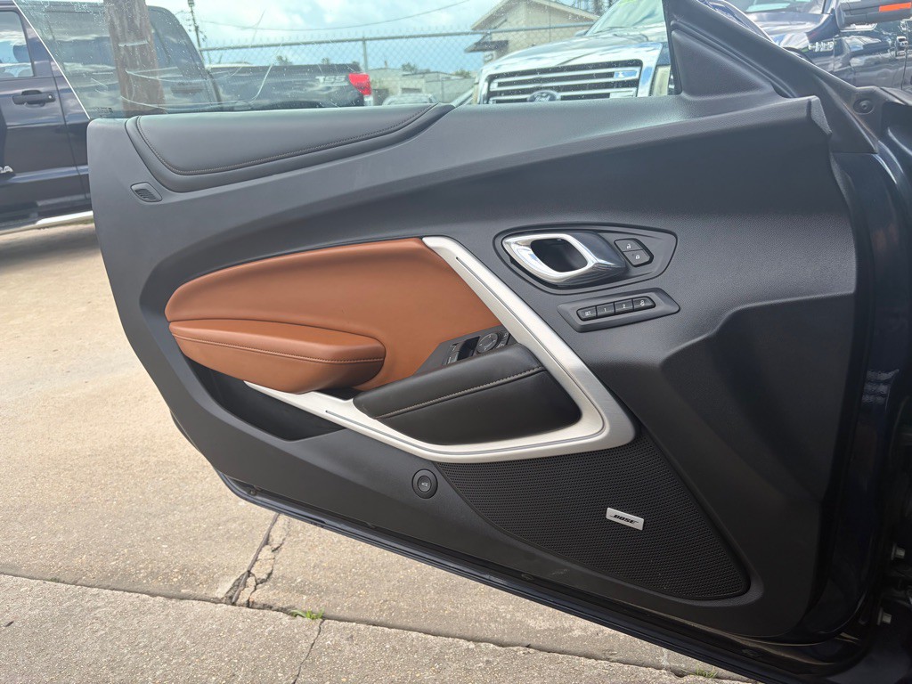 2016 Chevrolet Camaro Image 9