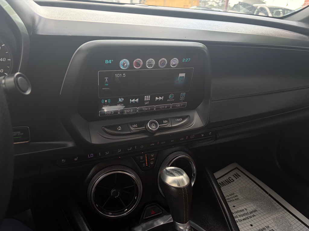 2016 Chevrolet Camaro Image 12