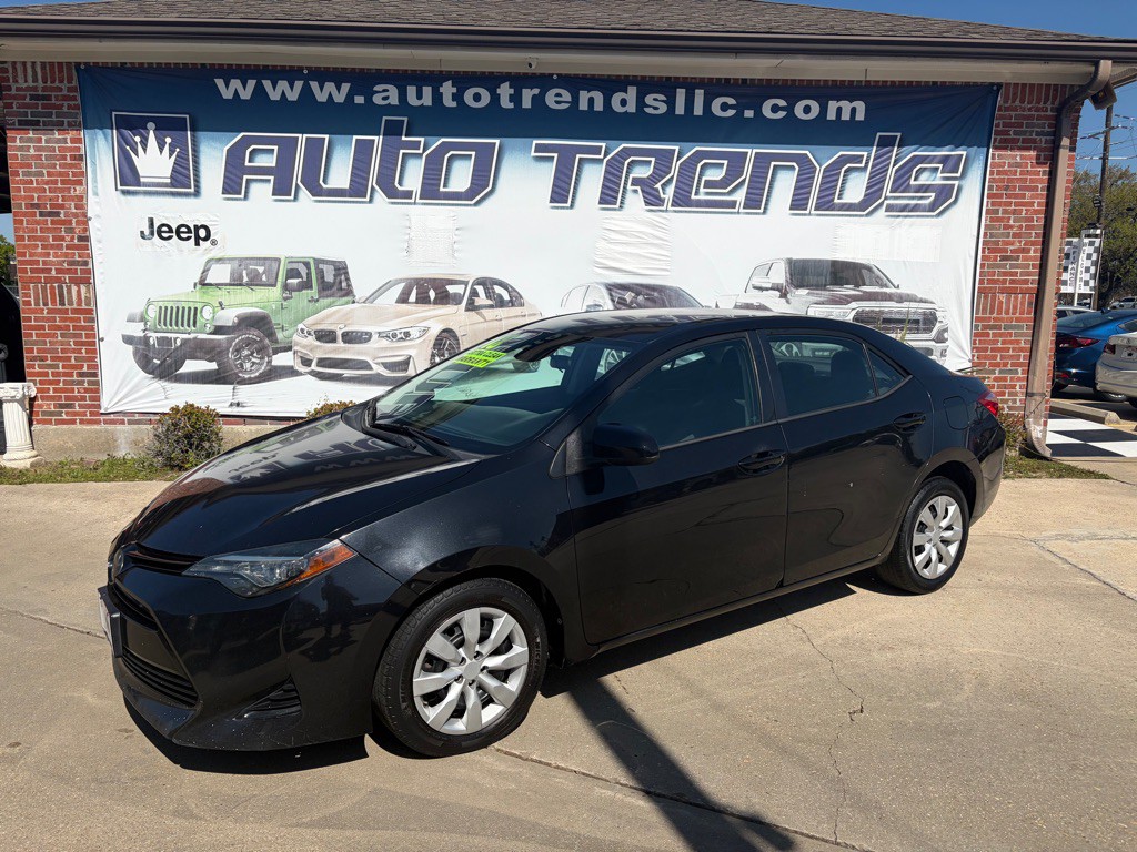 2018 Toyota Corolla Image 1