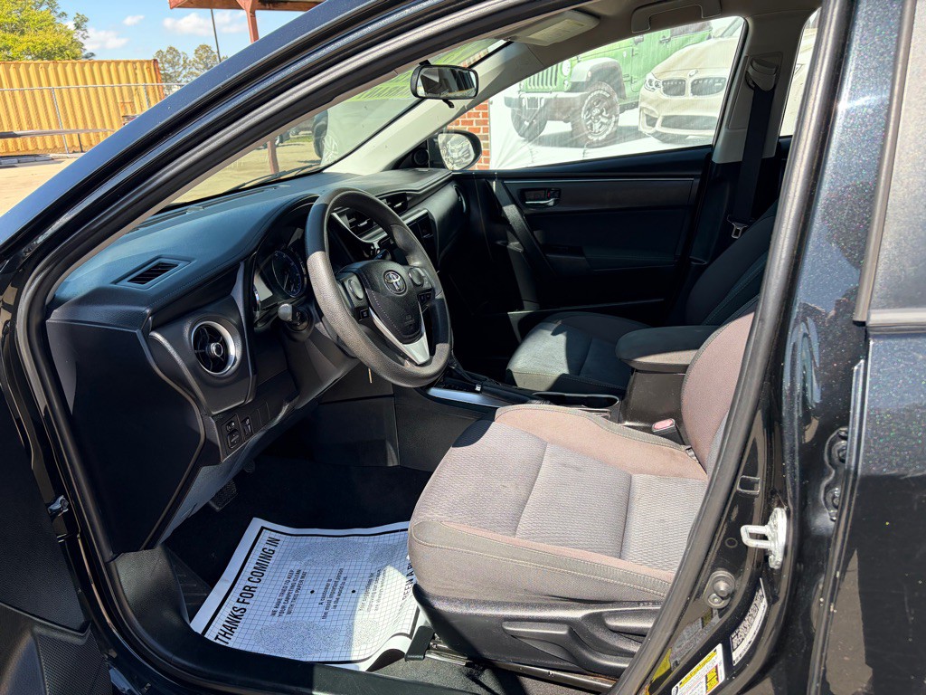 2018 Toyota Corolla Image 6