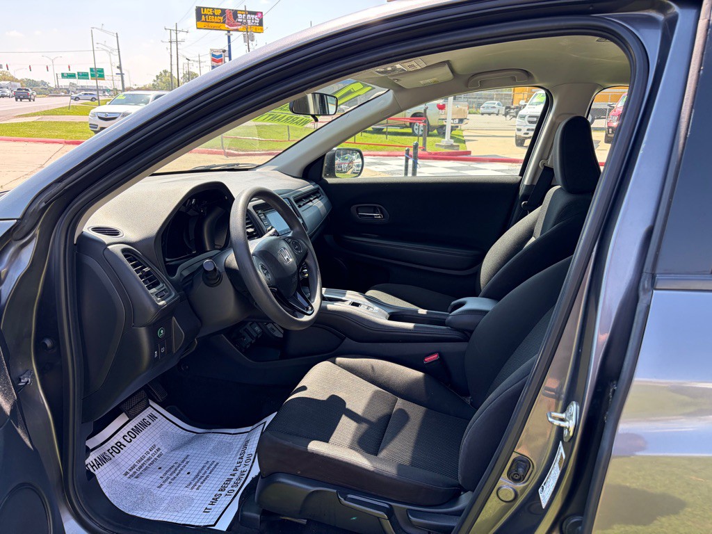 2017 Honda HR-V Image 6