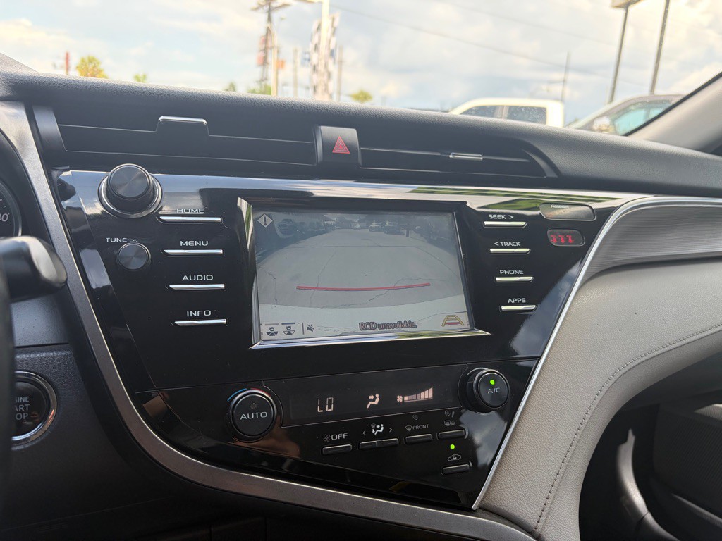 2018 Toyota Camry Image 10