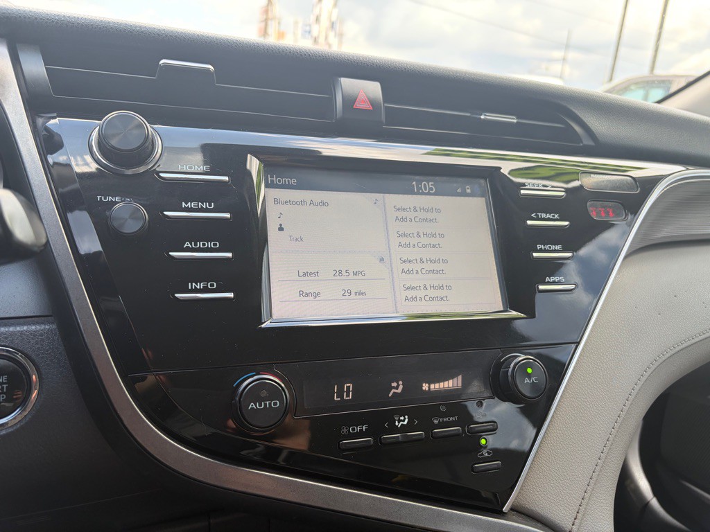 2018 Toyota Camry Image 11