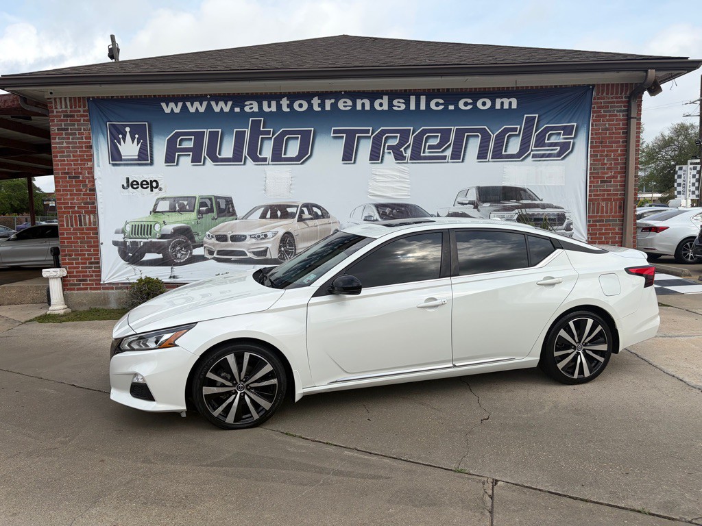 2021 Nissan Altima Image 1