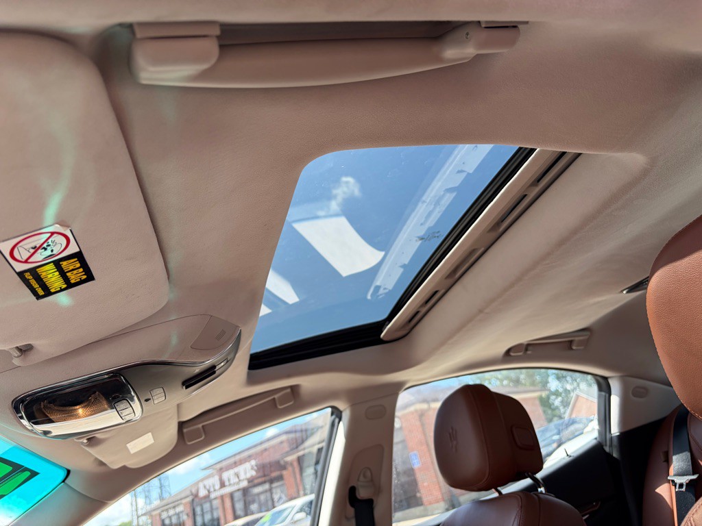 2015 Maserati Ghibli Image 12