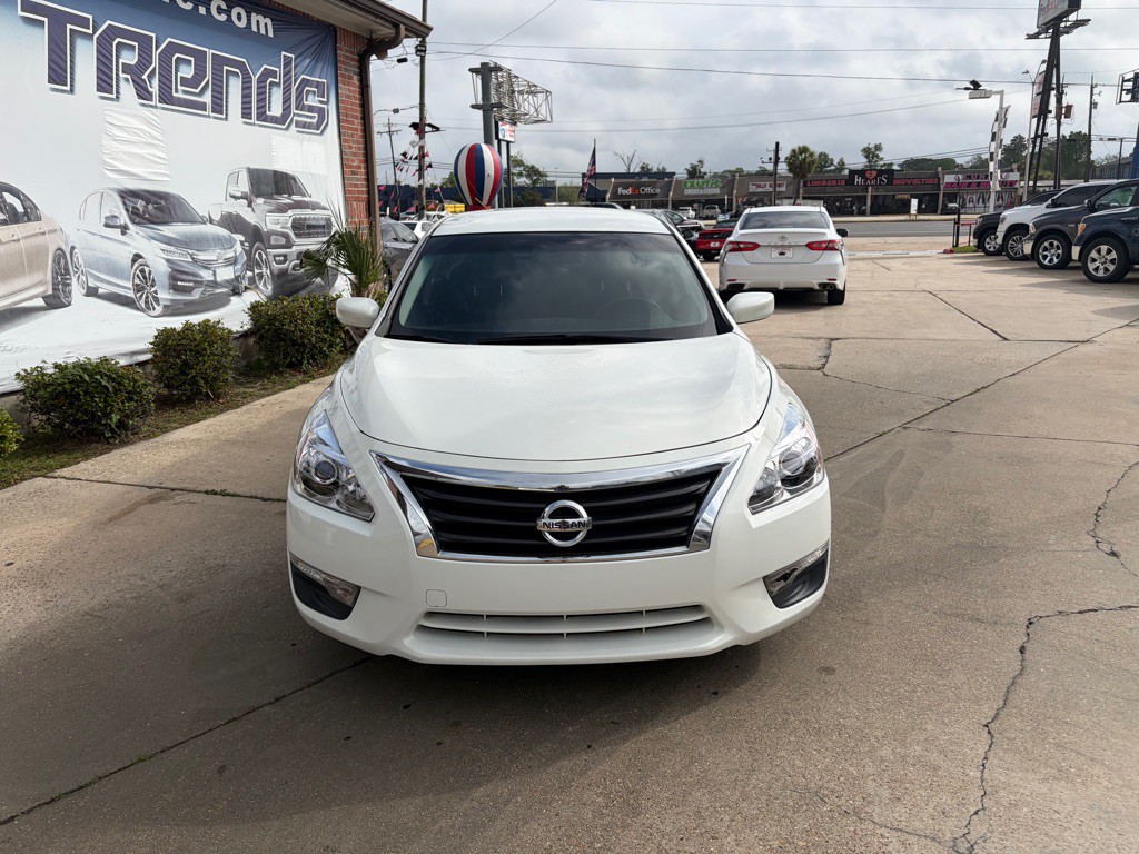 2015 Nissan Altima Image 2