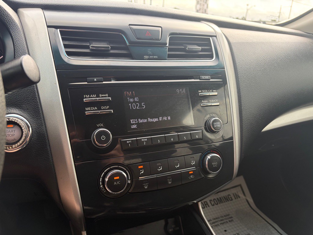 2015 Nissan Altima Image 8