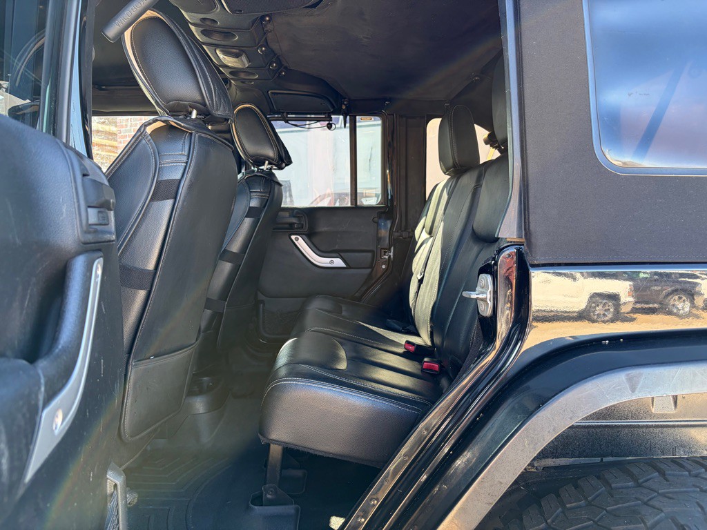 2015 Jeep Wrangler Unlimited Image 15