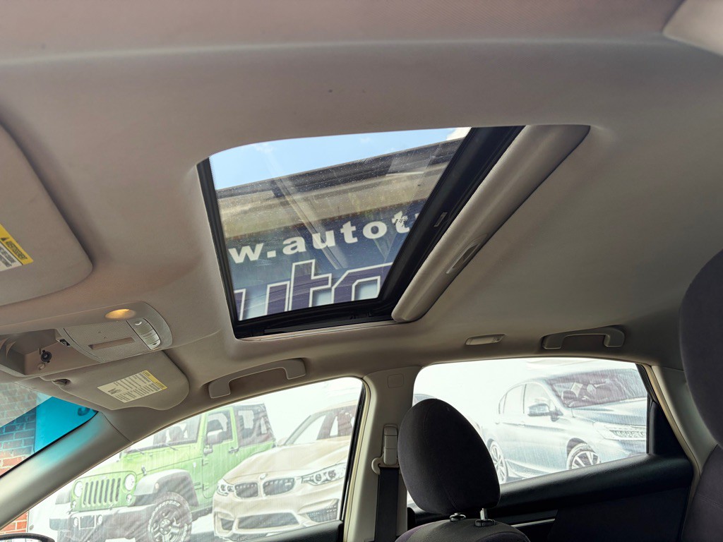 2013 Nissan Altima Image 9