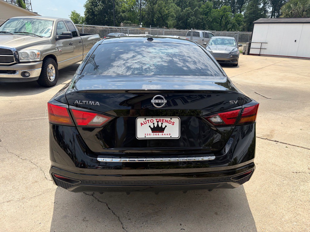 2023 Nissan Altima Image 4