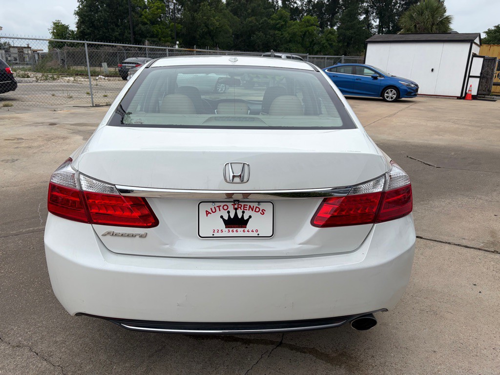 2015 Honda Accord Image 4
