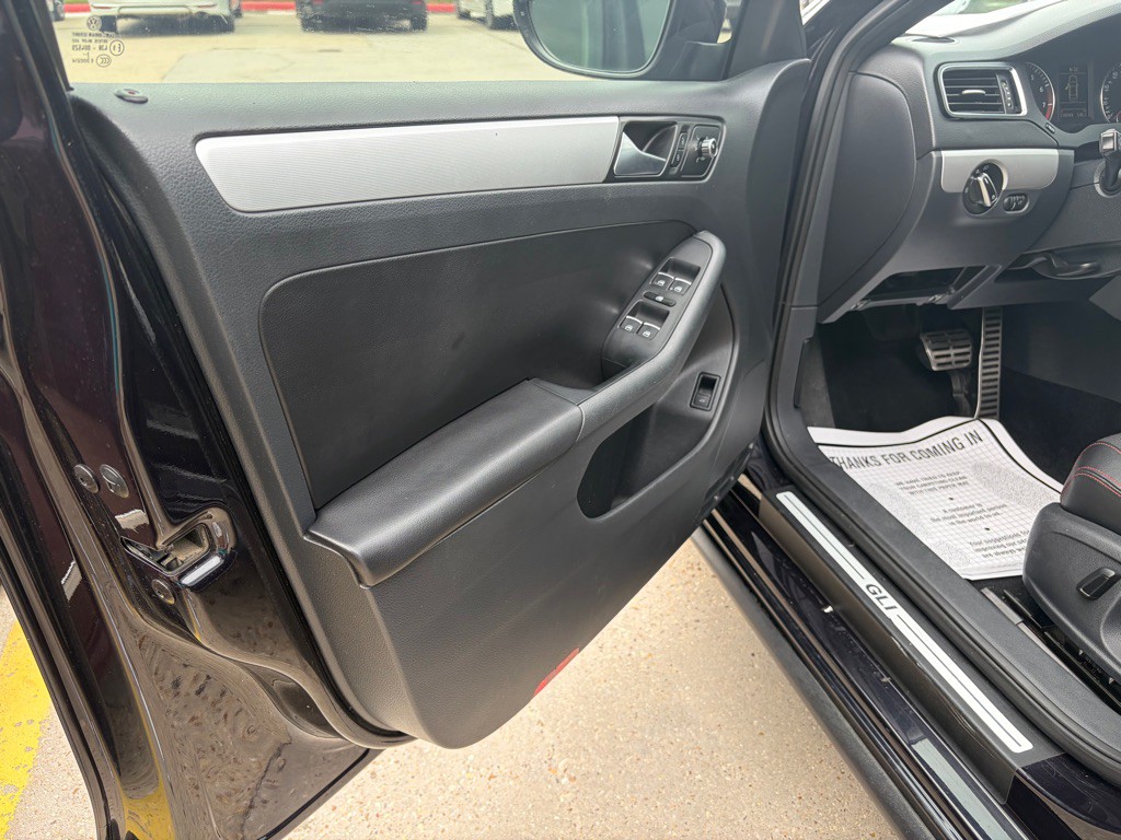 2014 Volkswagen Jetta Image 12