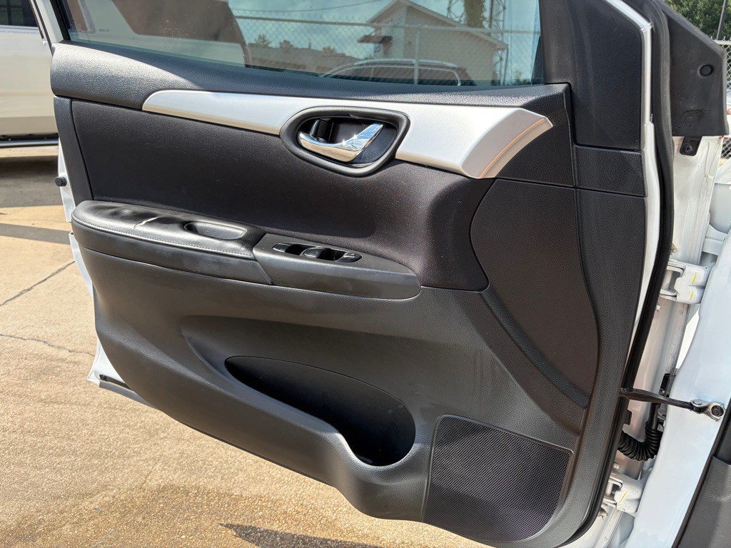 2019 Nissan Sentra Image 6