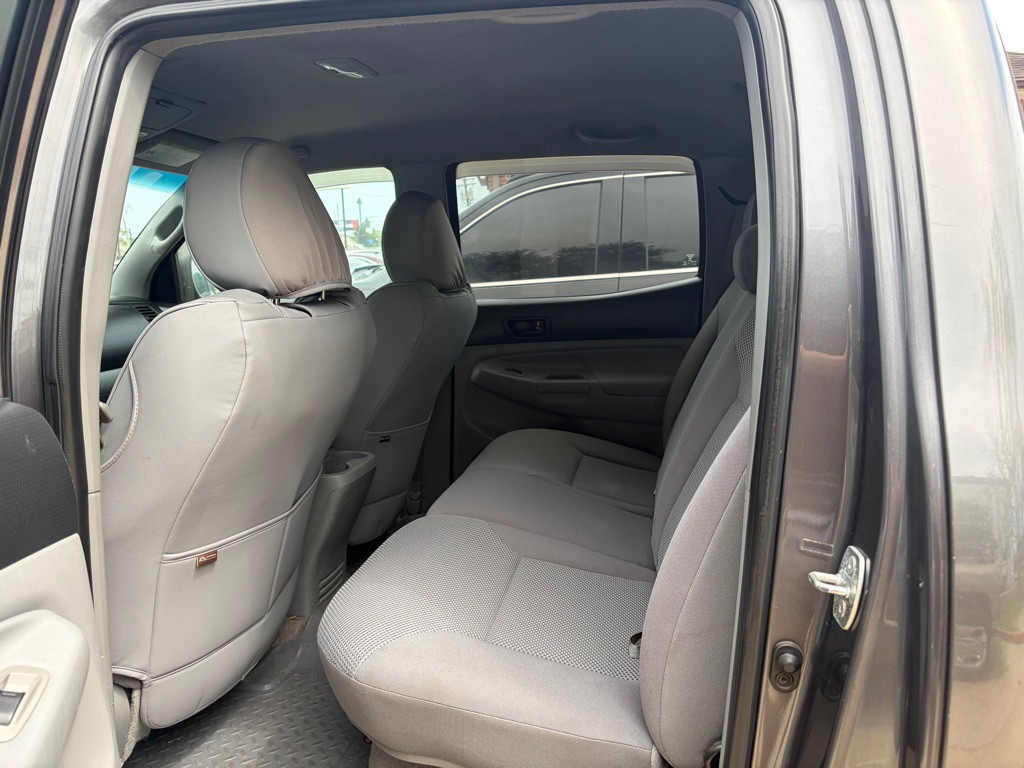 2011 Toyota Tacoma Image 10