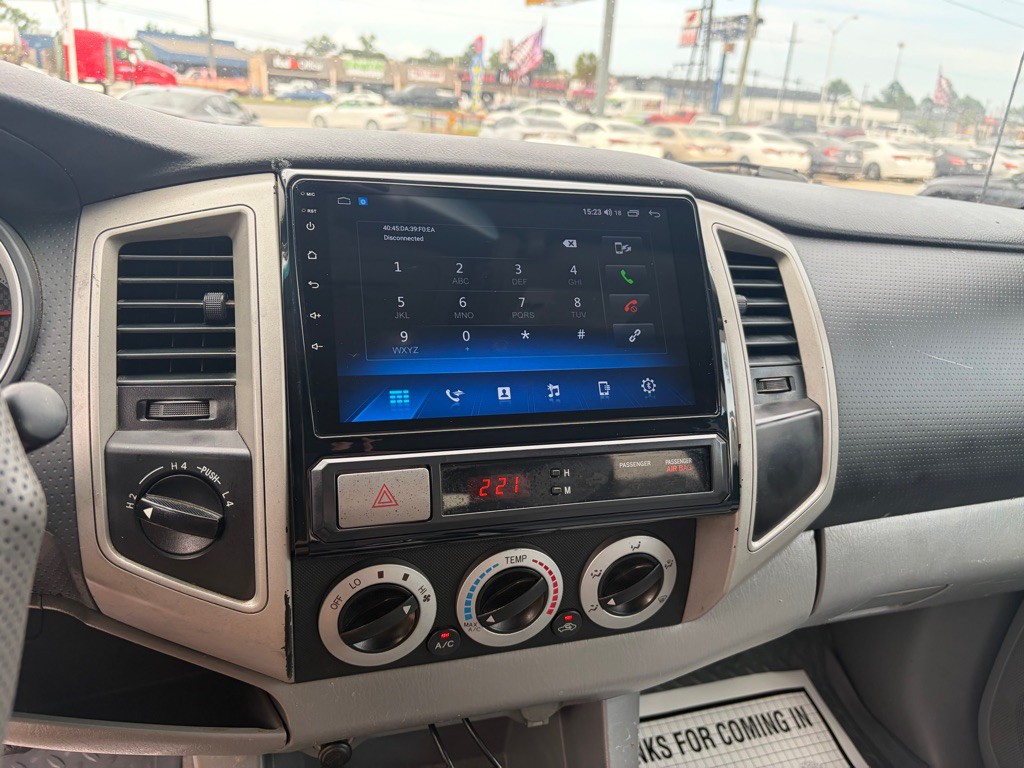 2011 Toyota Tacoma Image 12