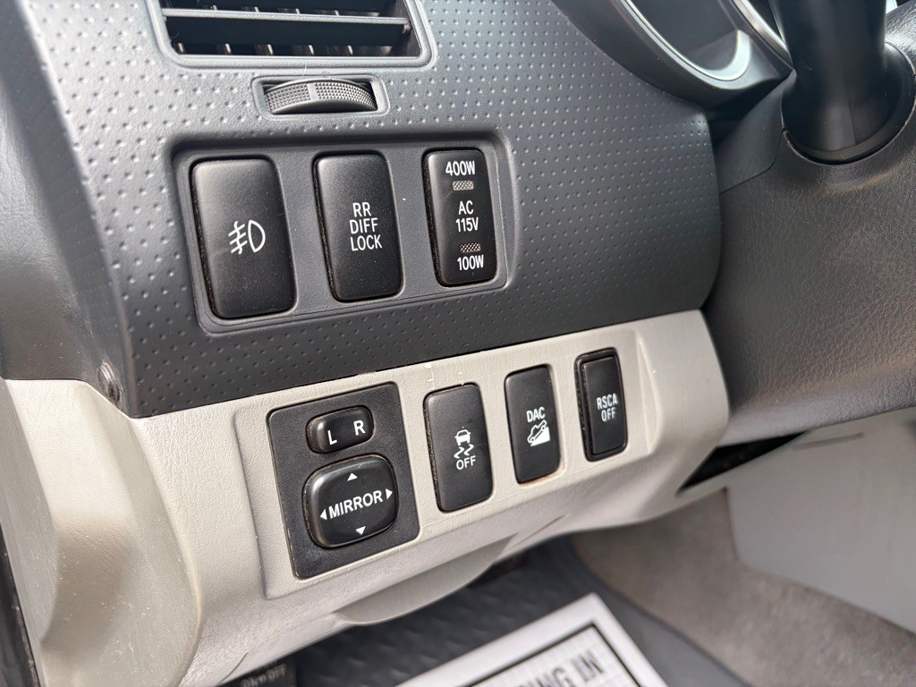 2011 Toyota Tacoma Image 13