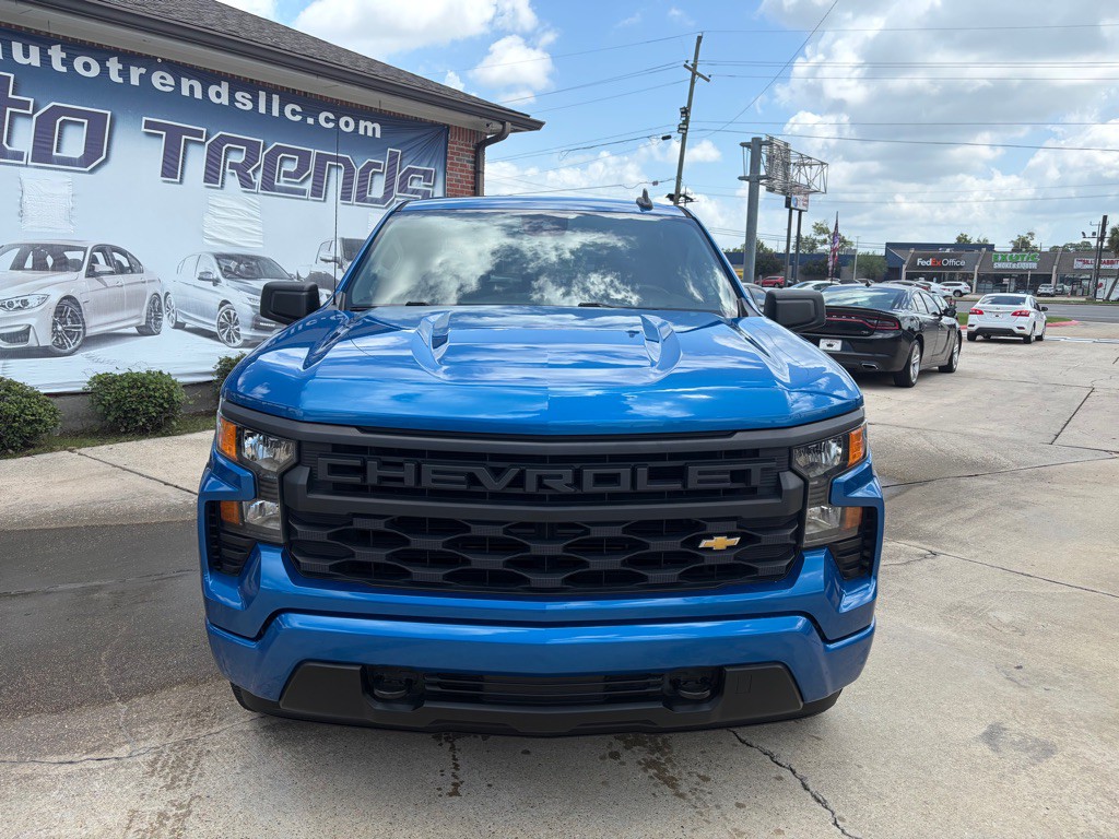 2022 Chevrolet Silverado 1500 Image 2