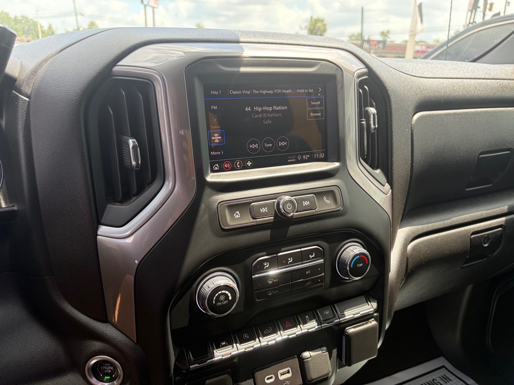 2022 Chevrolet Silverado 1500 Image 11