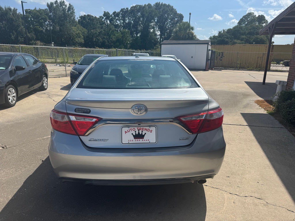 2015 Toyota Camry Image 4