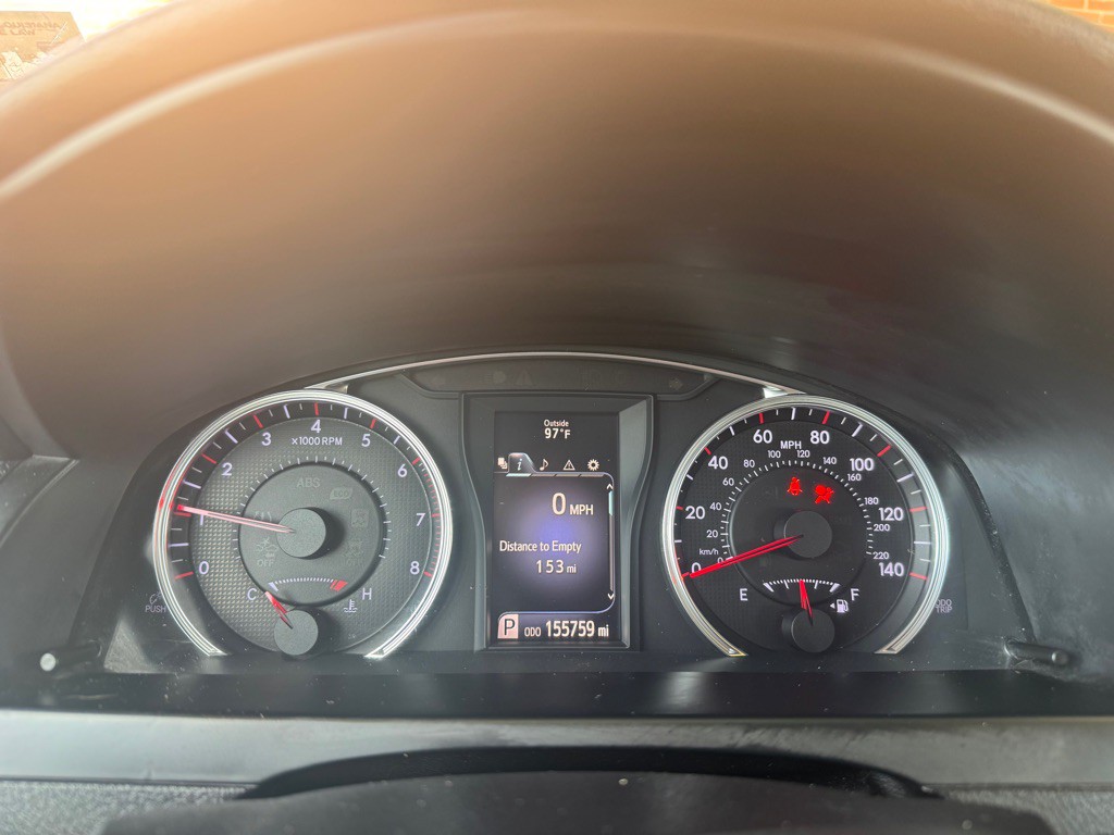 2015 Toyota Camry Image 11