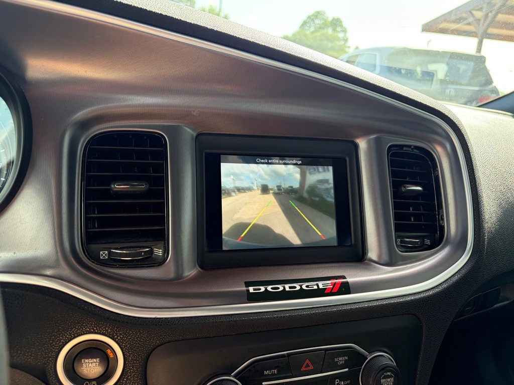 2021 Dodge Charger Image 12