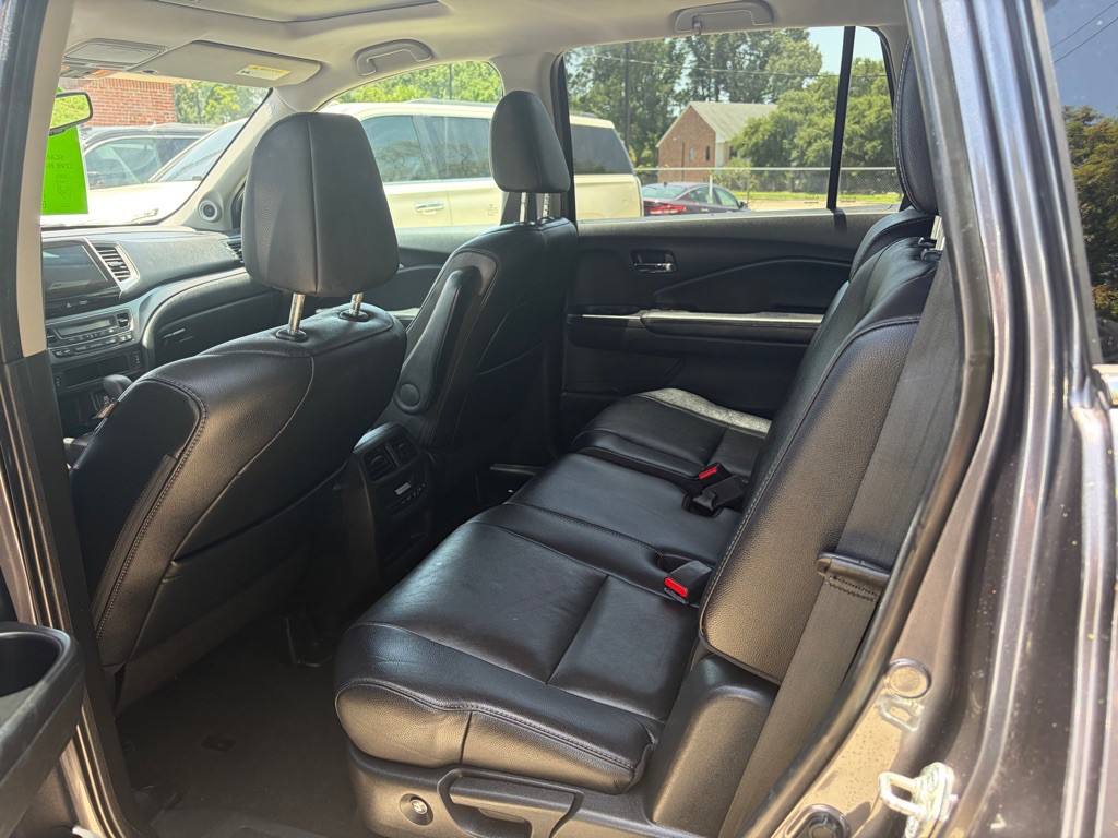 2018 Honda Pilot Image 12