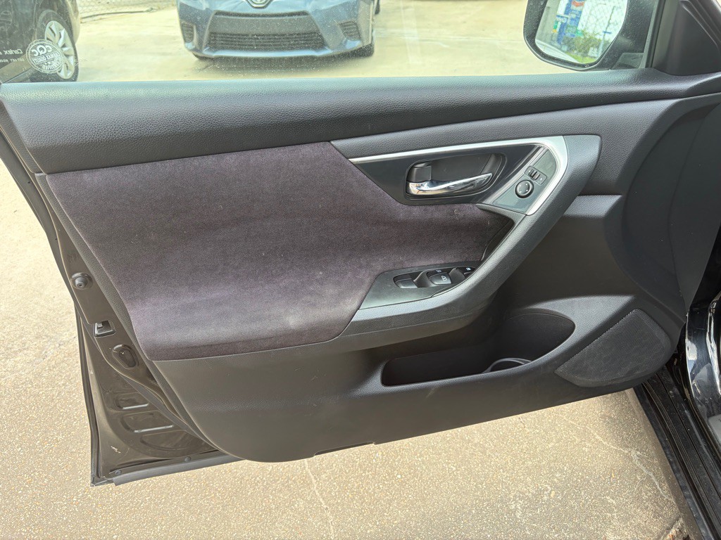 2013 Nissan Altima Image 9