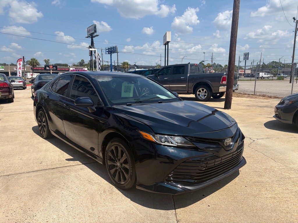 2020 Toyota Camry Image 3