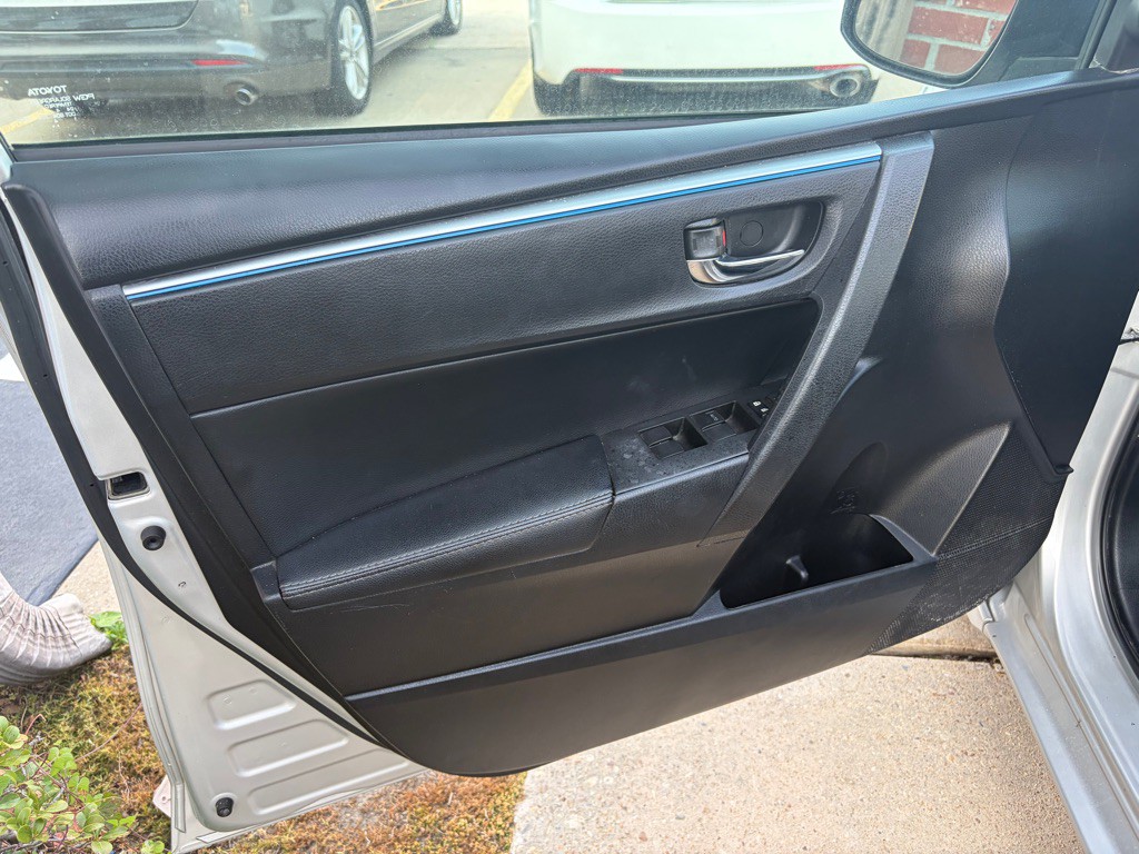 2014 Toyota Corolla Image 9