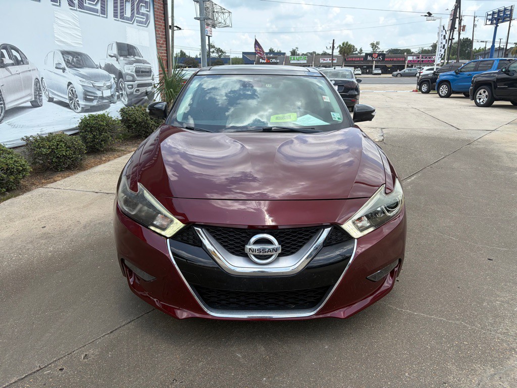 2017 Nissan Maxima Image 2